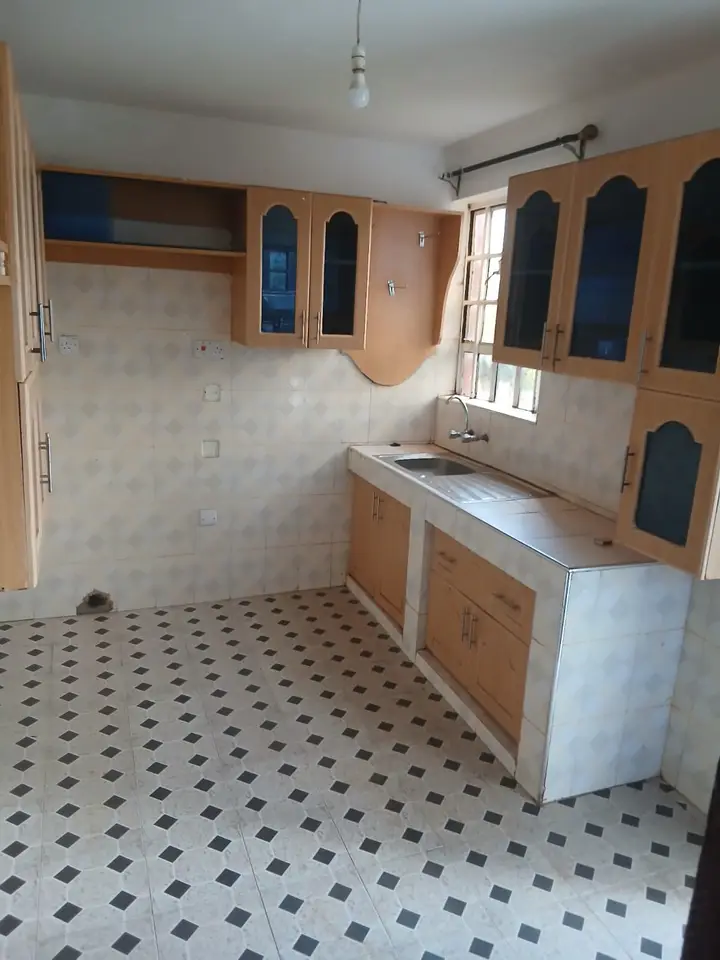 5-Bedroom Maisonette, Thika — photo 4