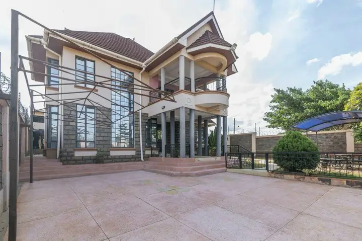 5-Bedroom Mansion + DSQ, Thika — photo 2