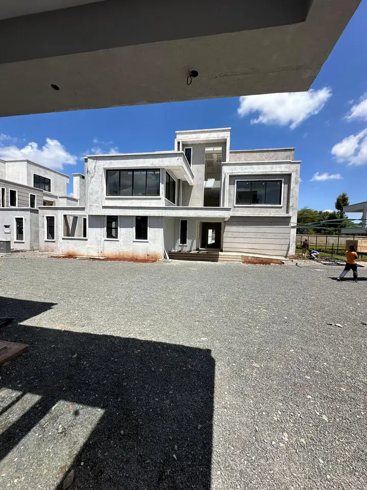 5-Bedroom Villas, Runda — photo 3