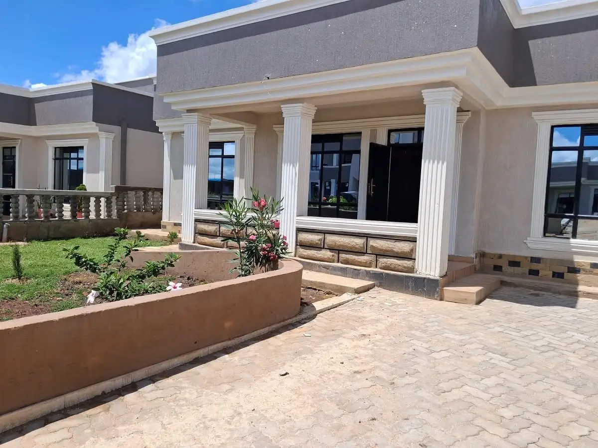6-Bedroom House for Sale in Malaa, Kangundo Road