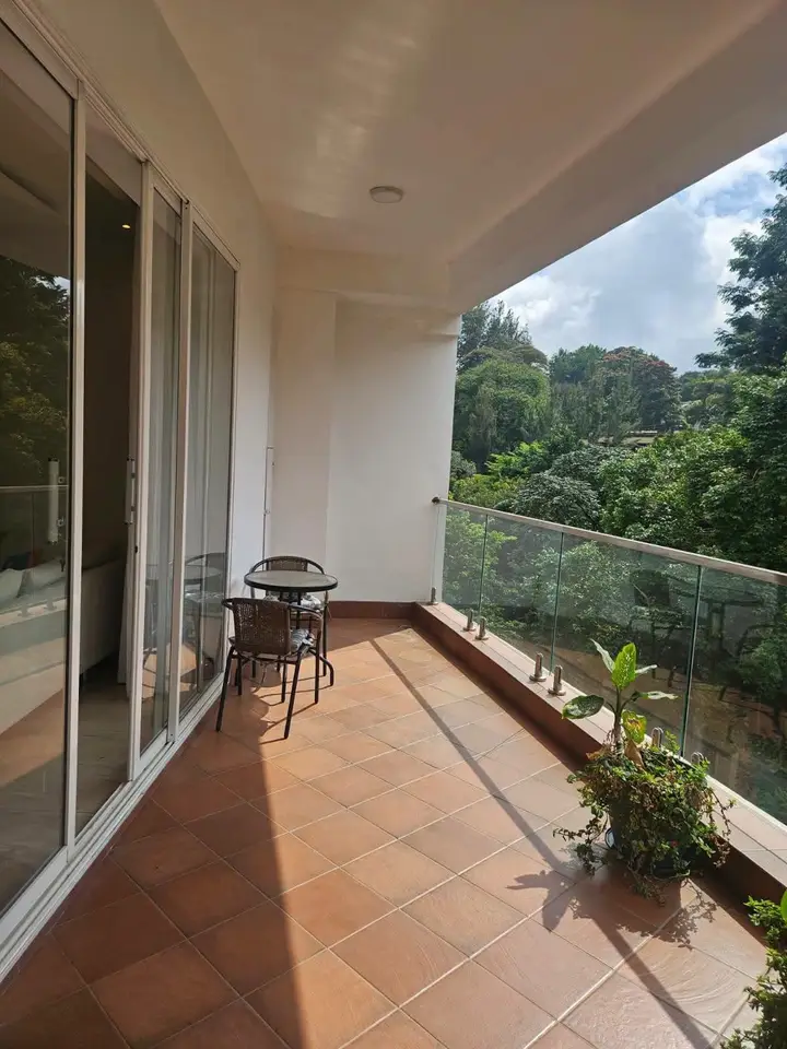 Furnished 2-Bed Apartment, Parklands — photo 2